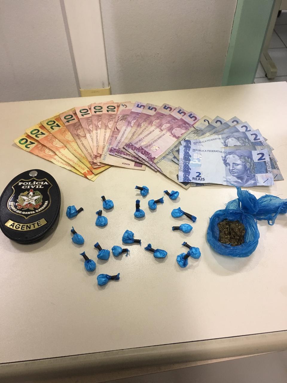 Traficante mirim é apreendido na correria do tráfico em Canasvieiras, Norte da Ilha