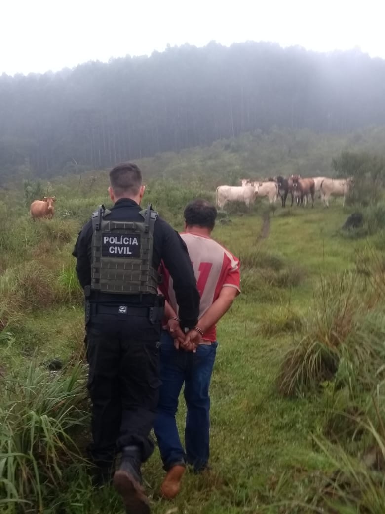 Homem condenado a 10 anos por crime em acampamento estava escondido em Timbó Grande