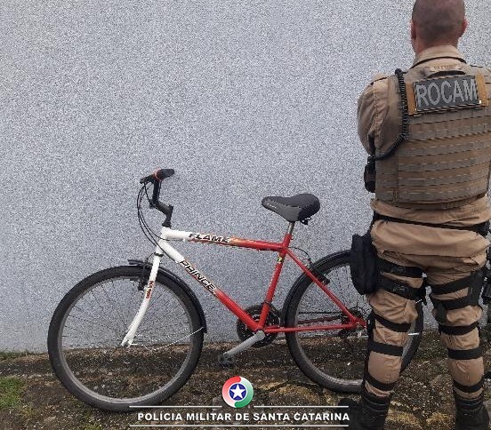 PM recupera bicicleta furtada em Balneário Camboriú