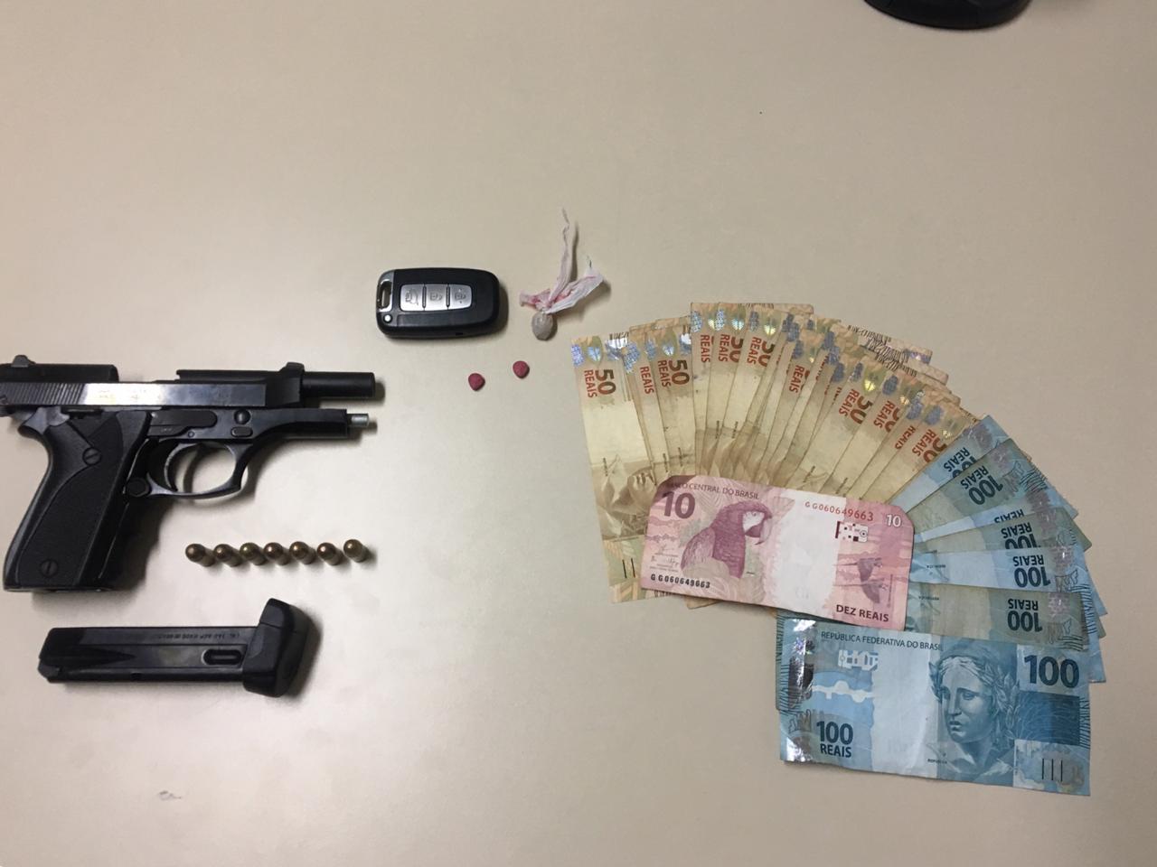 Playboy é dedurado à polícia levando droga para sítio em Biguaçu