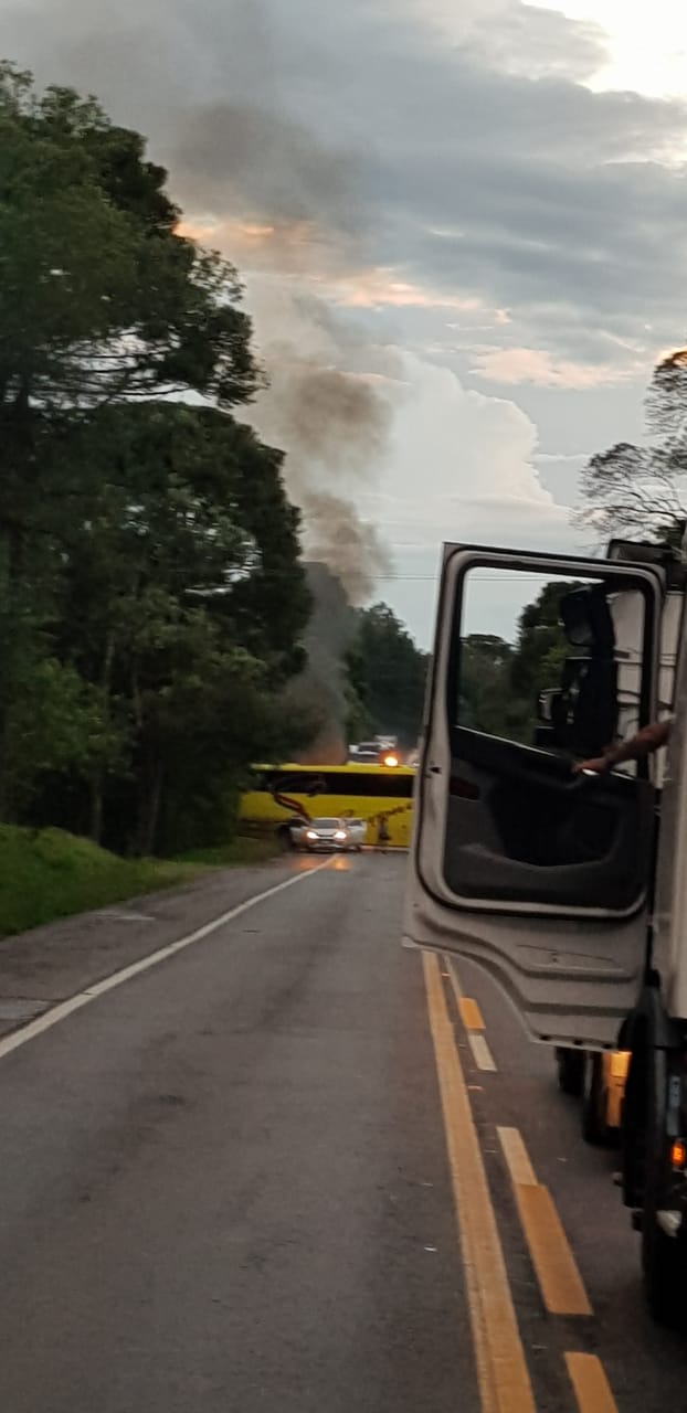 Quadrilha ataca ônibus de excursão catarinense no Paraná