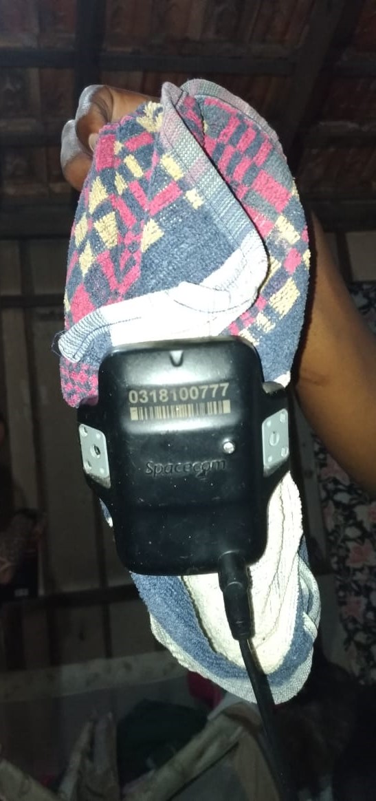 Detento prende tornozeleira eletrônica na toalha e vai traficar em São Francisco do Sul