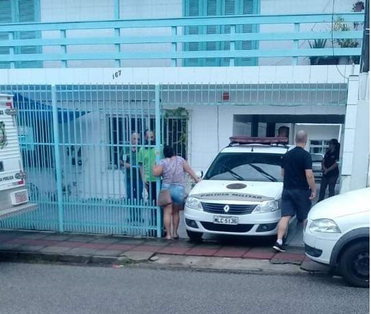 Polícia investiga criminoso que degolou e arrancou o pênis de argentino em São José