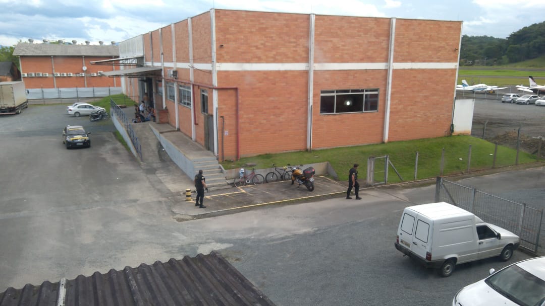 Roubo no aeroporto Quero-Quero, em Blumenau, rendeu aos ladrões R$ 9,8 milhões