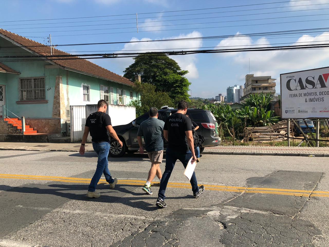 Falso advogado é preso em Brusque