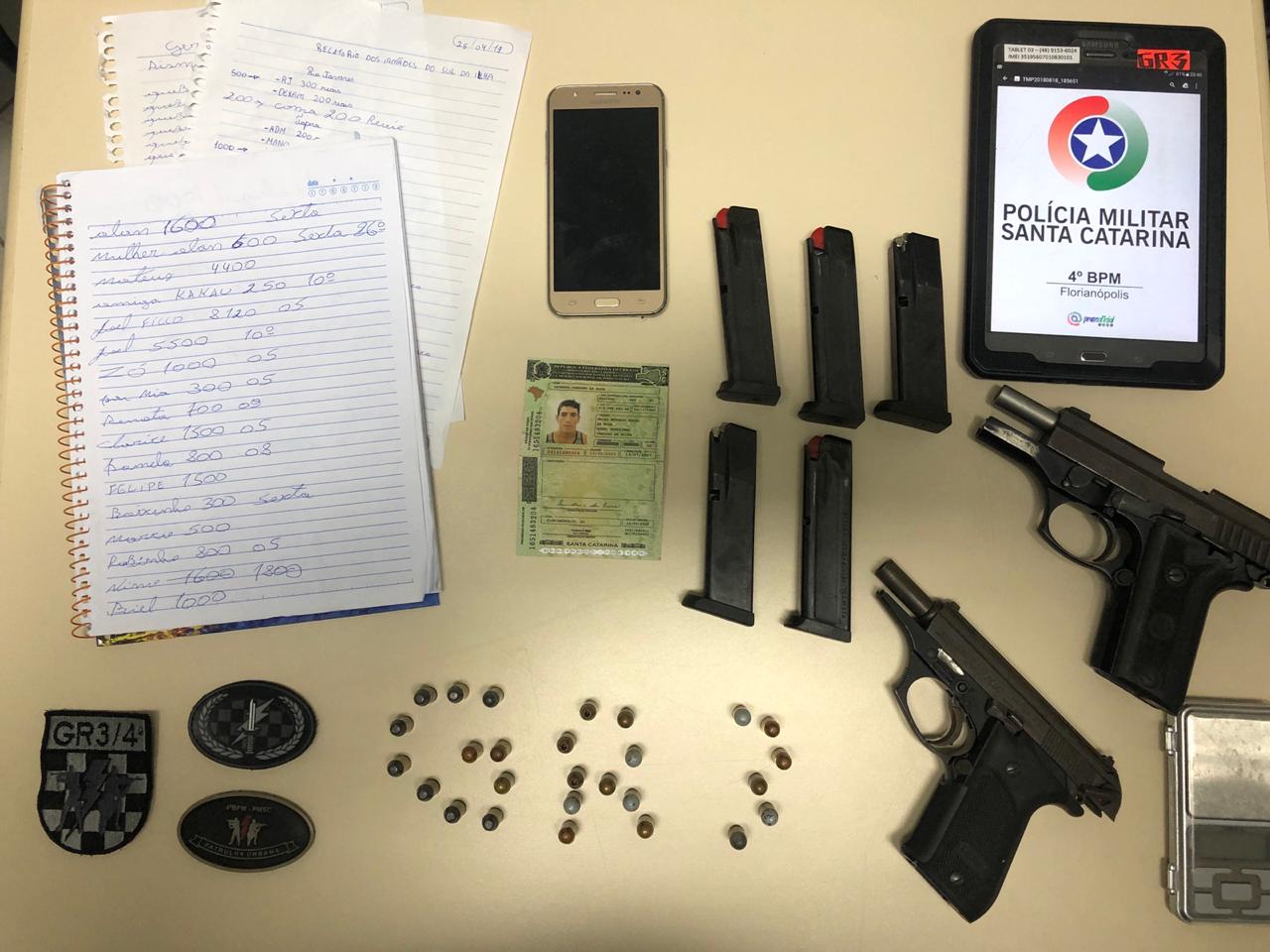 Liderança de facção criminosa é capturada com armas em Florianópolis