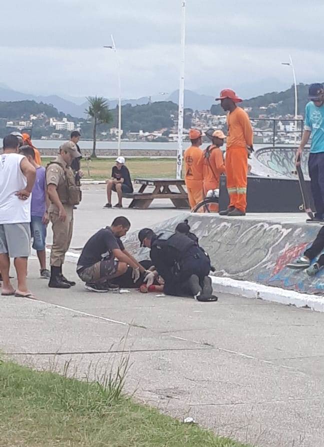 Mulher é morta a facadas pelo marido na Beira-mar de São José