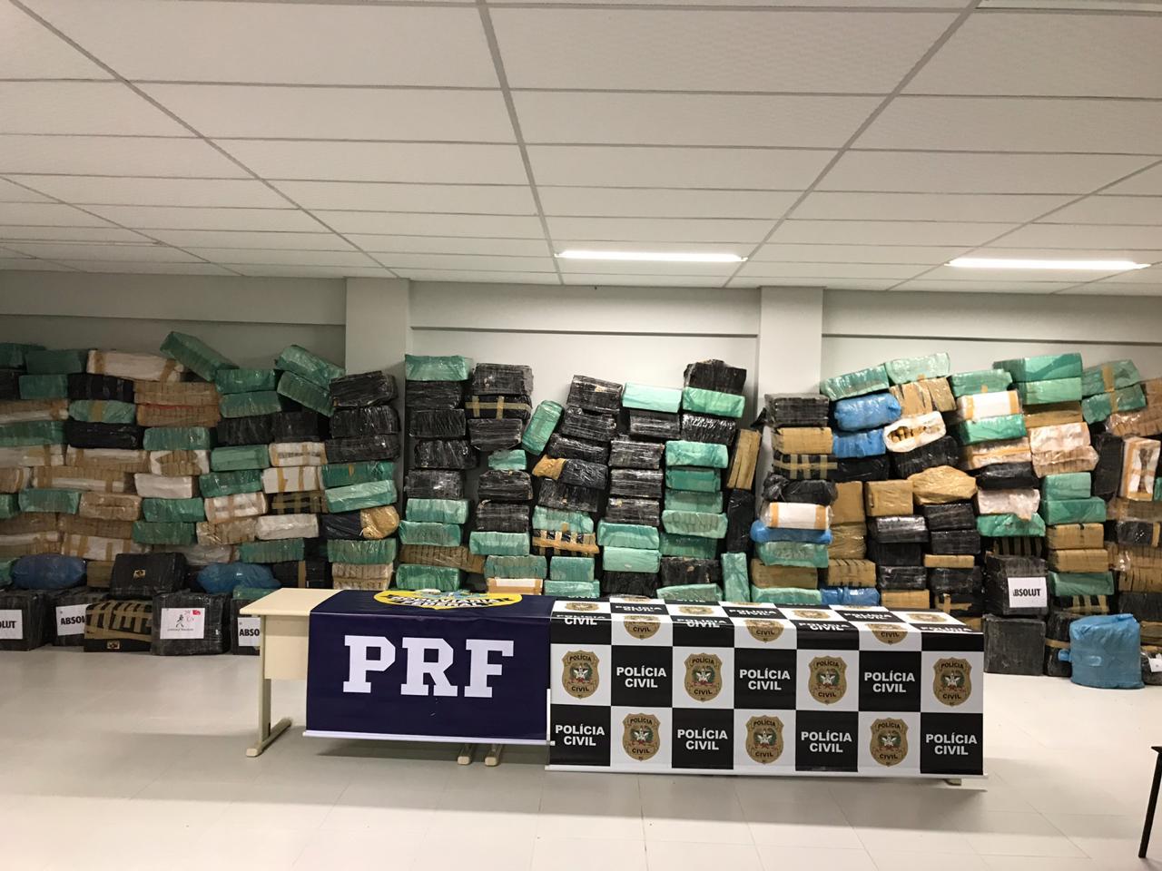 Cinco toneladas de maconha são apreendidas, outra vez, em carga de milho em SC