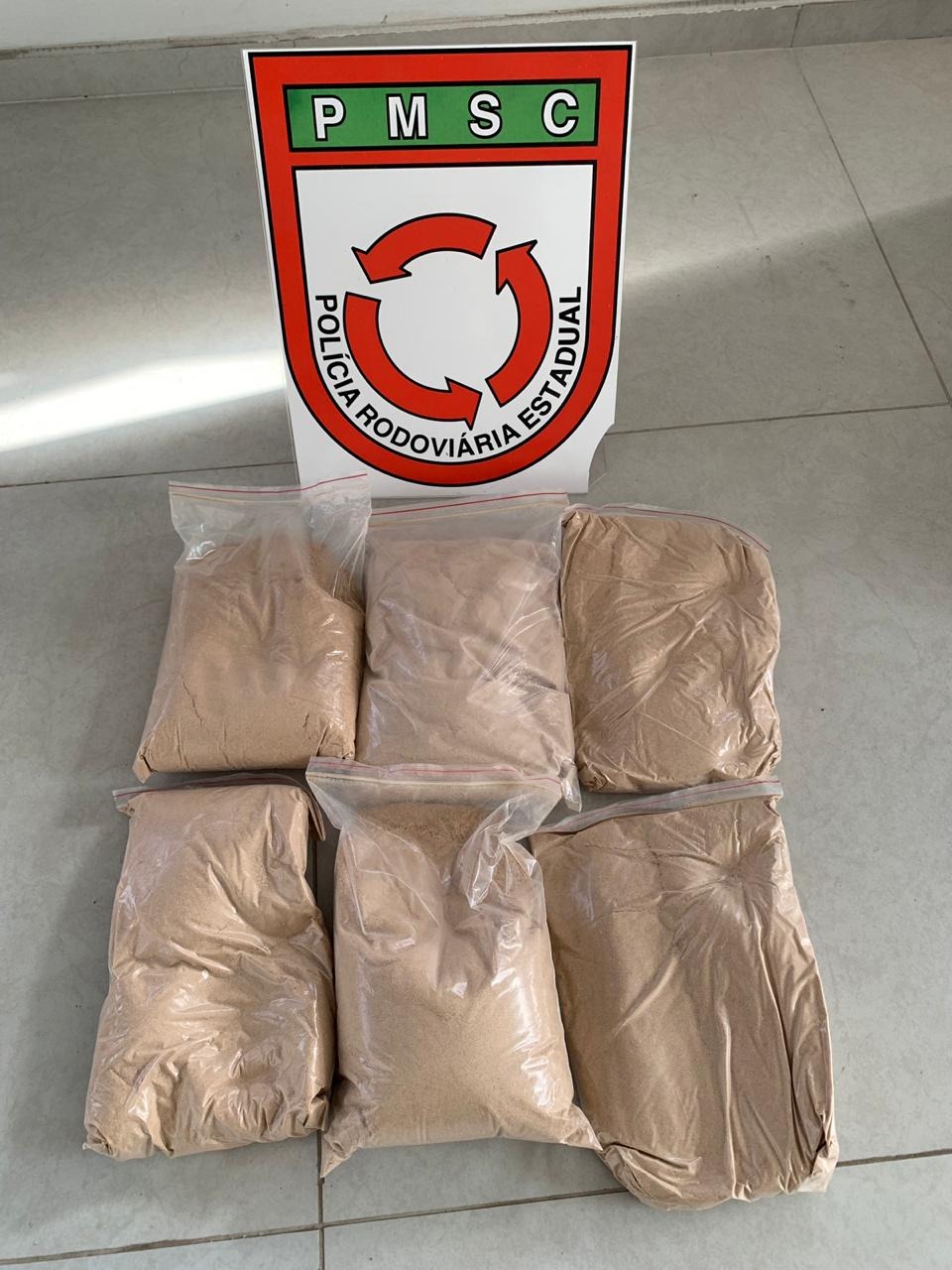 Três homens são presos com seis quilos de drogas sintéticas em Campo Alegre, SC