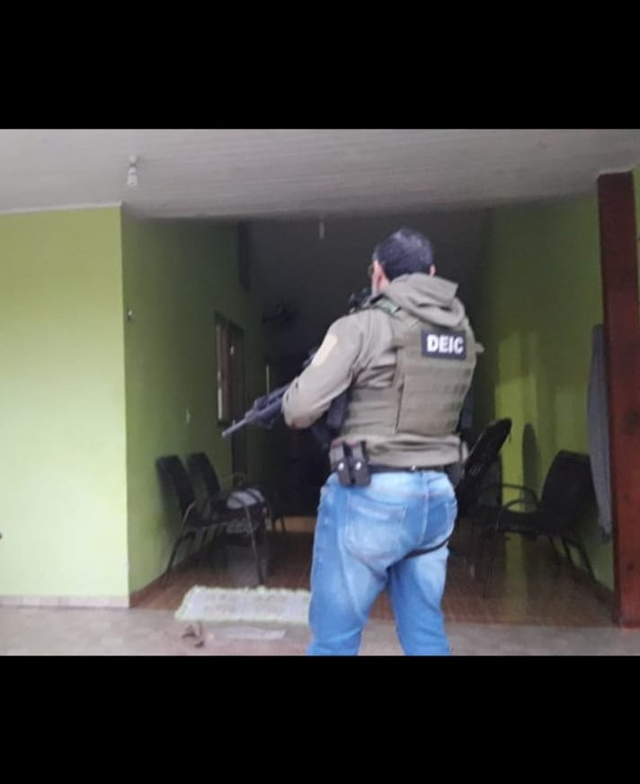 Deic captura ladrões investigados no roubo de carga de chocolate