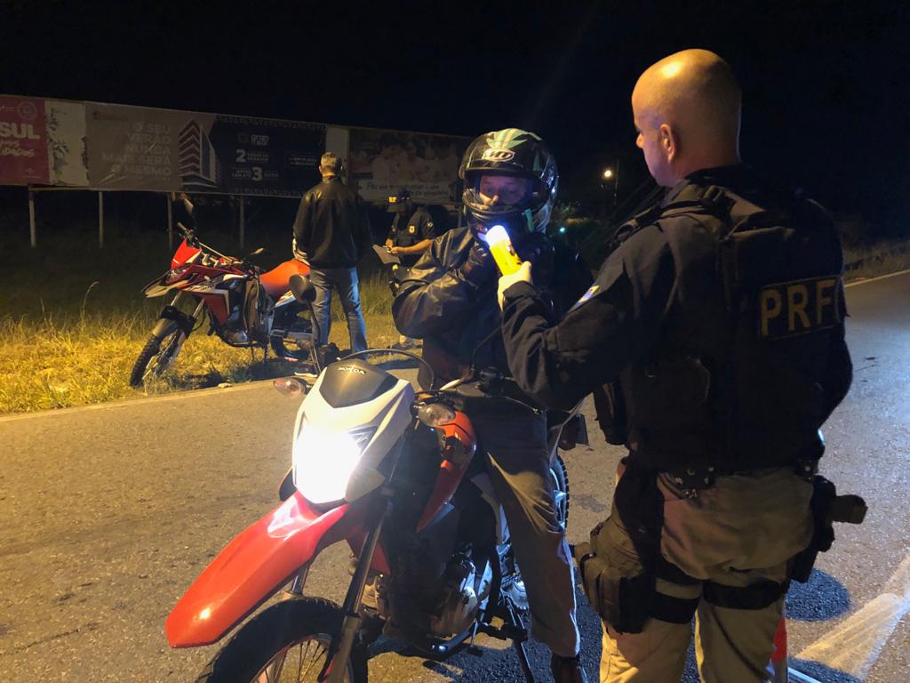 Polícia intensifica blitz da Lei Seca no acesso ao Moto Laguna 2019