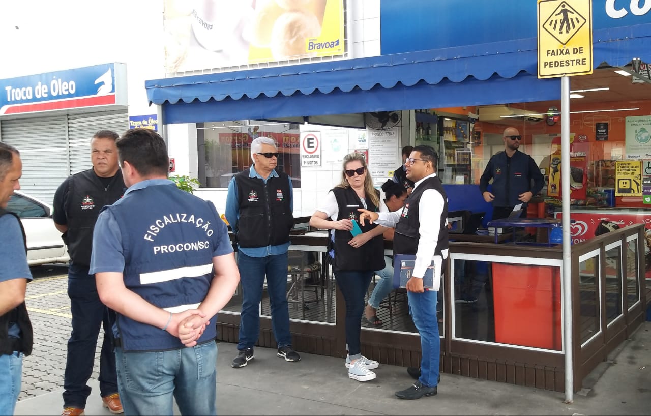 Posto de Combustível que vendia gasolina adulterada em Palhoça é fechado