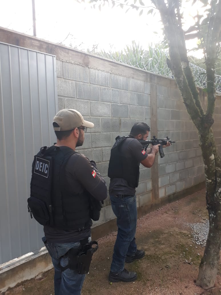 Quadrilha envolvida em droga sintética é presa no litoral catarinense