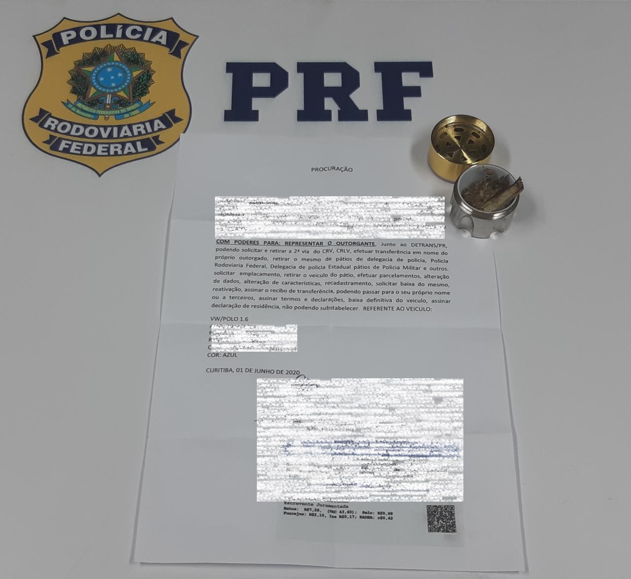 Preso ao tentar liberar veículo com documento falso em Barra Velha