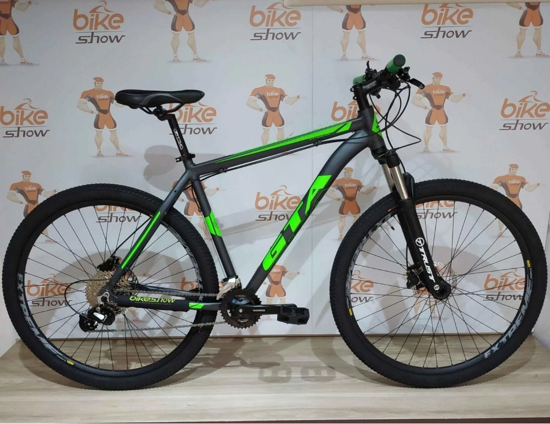 Ladrão de bicicleta à solta no bairro Saco Grande