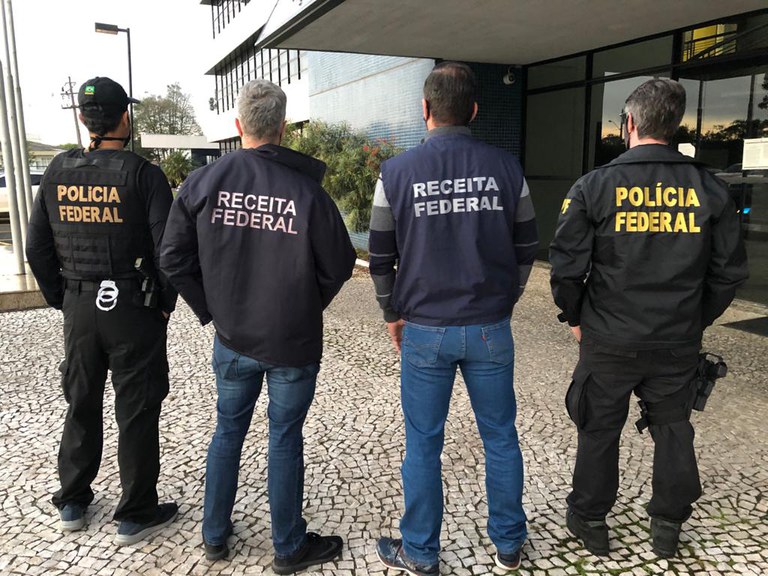 Quadrilha que exportava toneladas de cocaína é presa no Sul