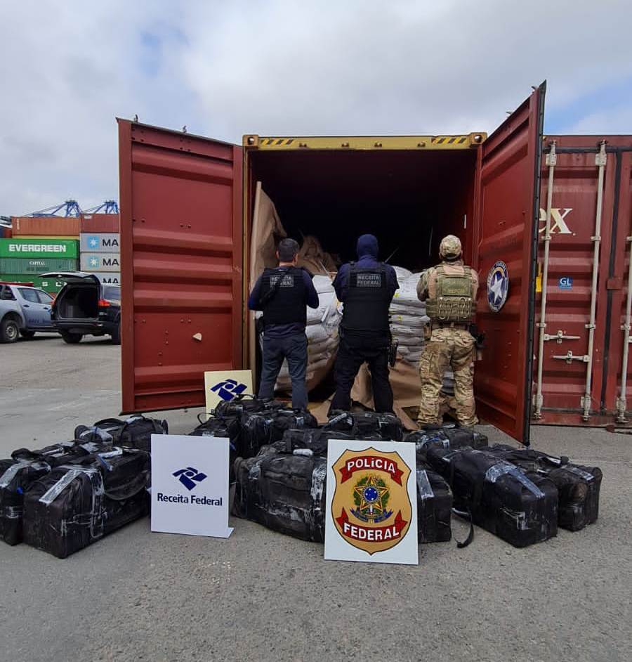 Mais de meia tonelada de cocaína apreendida em porto de Navegantes em SC