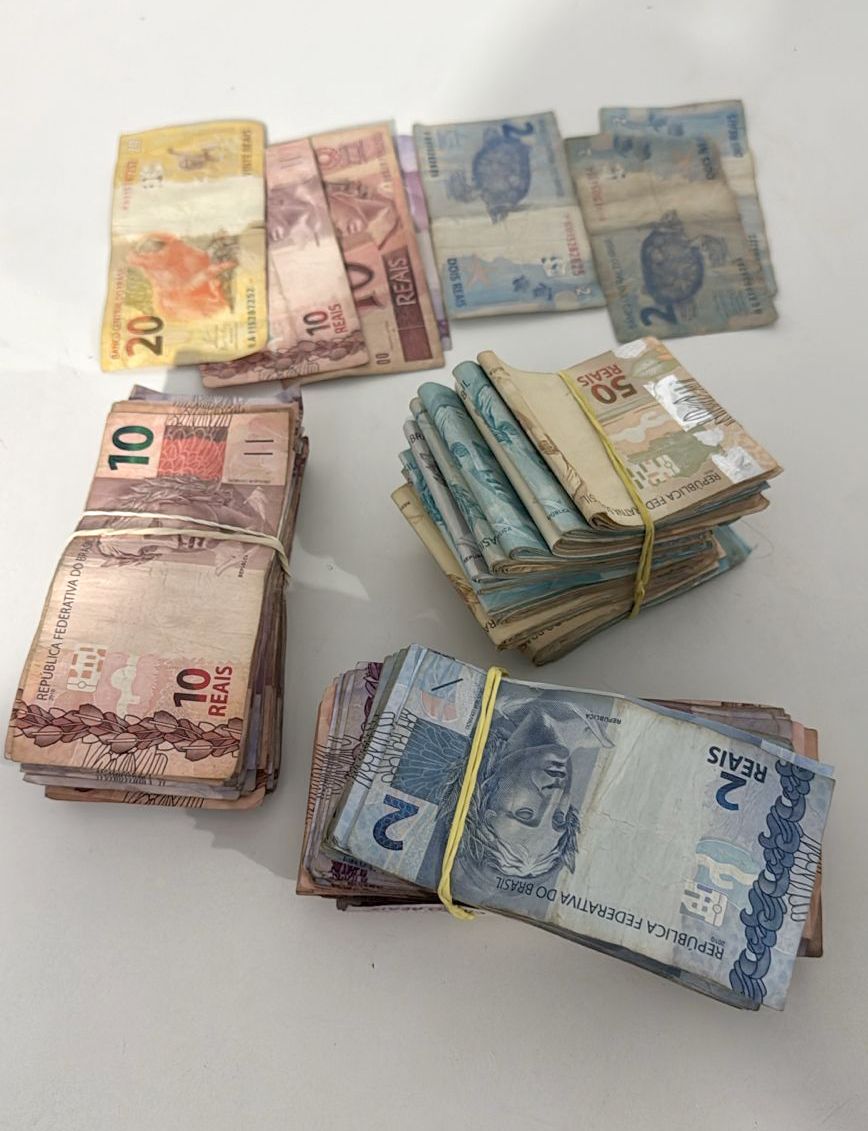 Mulher capturada com dinheiro do tráfico